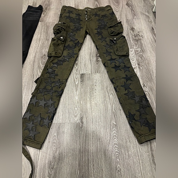 Amiri Cargo Pants - Picture 2 of 7